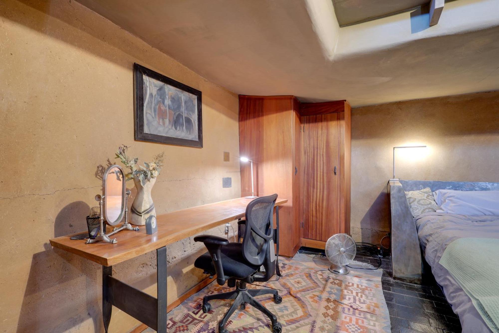 Adobe Studio 2 Blocks To Downtown Santa Fe Plaza! Екстер'єр фото